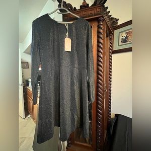NWT Traffic People Double Take Long Sleeved Navy Shimmer Knee Length Dress Sz L